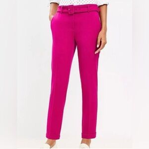 NWOT The LOFT Devin Slim Belted pants with a Cuffed Ankle and Straight Leg